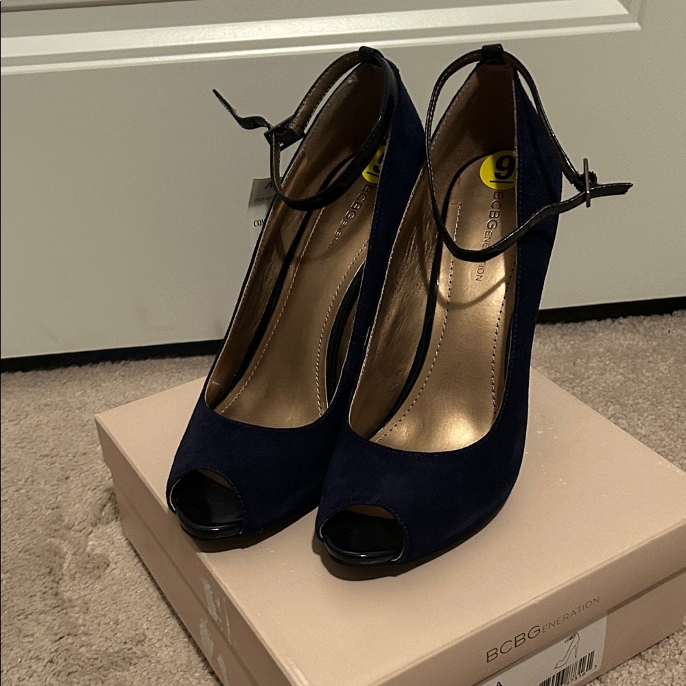 BCBGeneration Women's Navy Blue Peep Toe Heels
